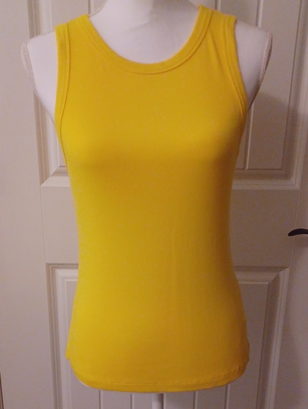 Boston Proper Yellow Women's Tank Top - Classic Sleeveless Knit